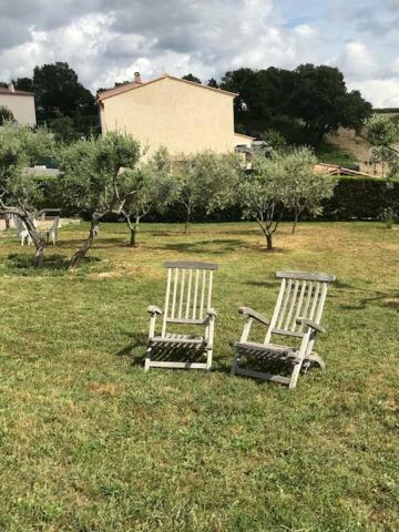 ヴァロンソル Les Secrets Du Mistral Bed & Breakfast エクステリア 写真